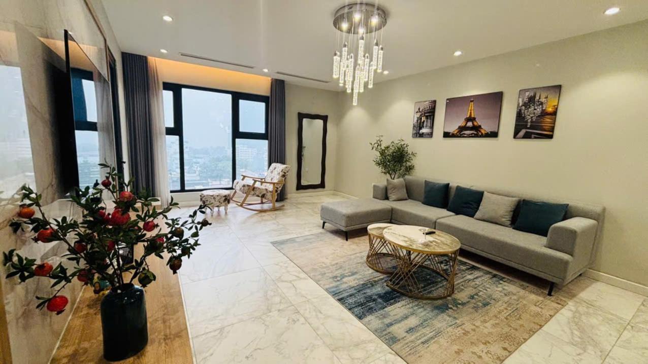 Nest Seekers - D'leroi Soleil Building - Lakeview Apartment Hanoi