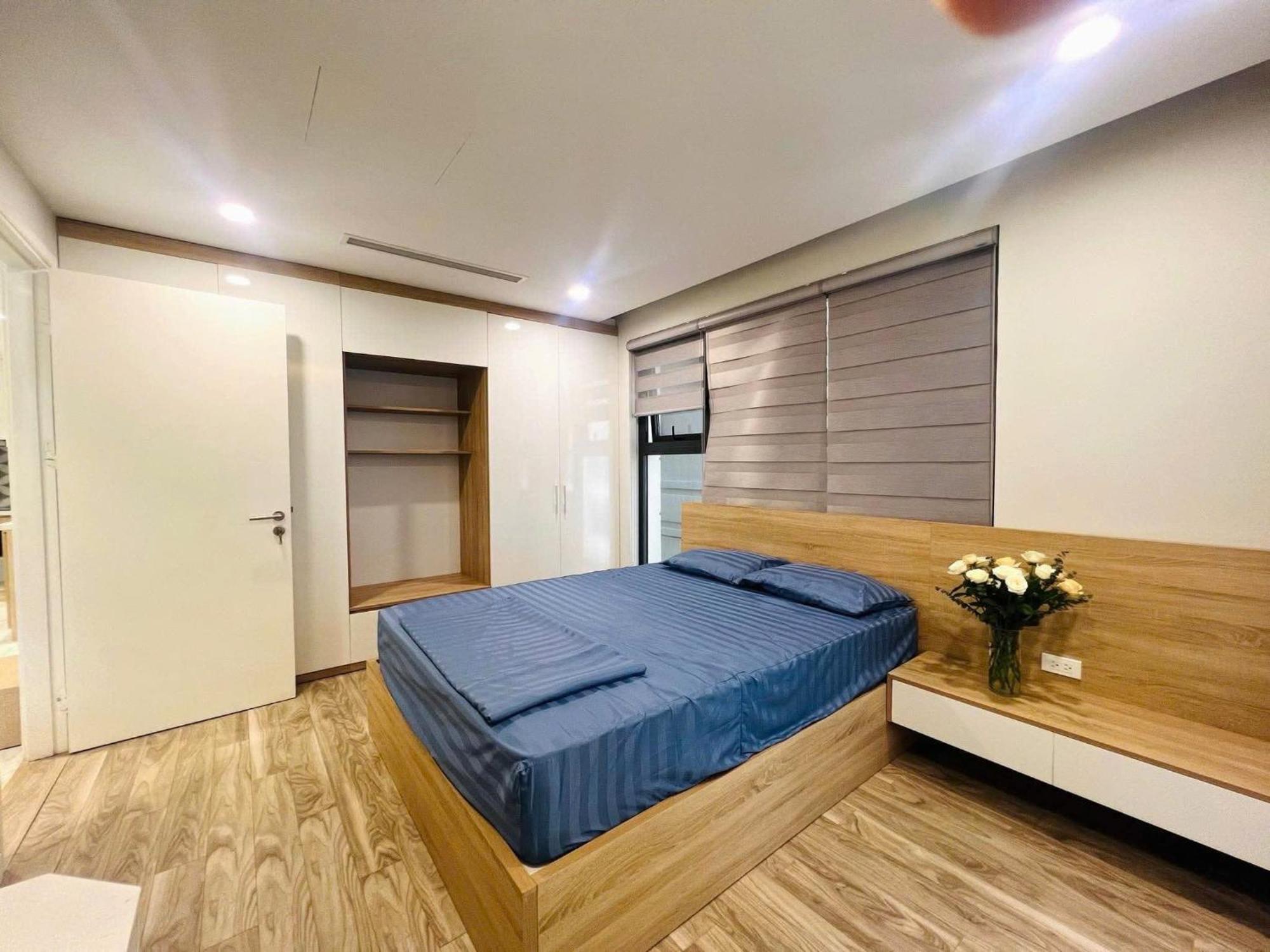 Nest Seekers - D'leroi Soleil Building - Lakeview Apartment Hanoi