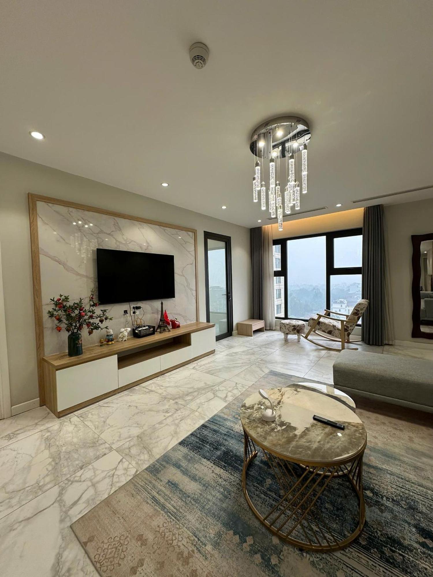 Nest Seekers - D'leroi Soleil Building - Lakeview * Hanoi