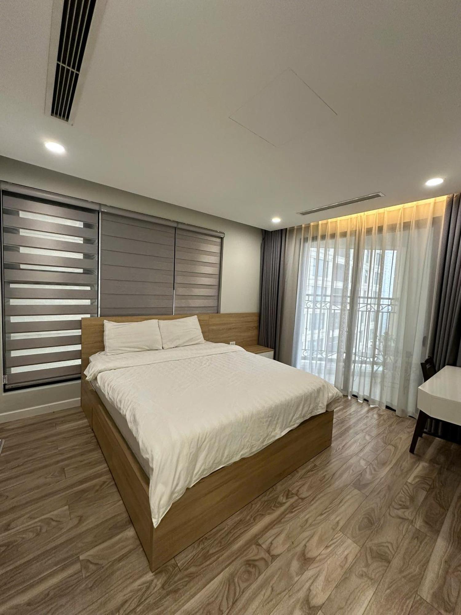 Nest Seekers - D'leroi Soleil Building - Lakeview * Hà Nội